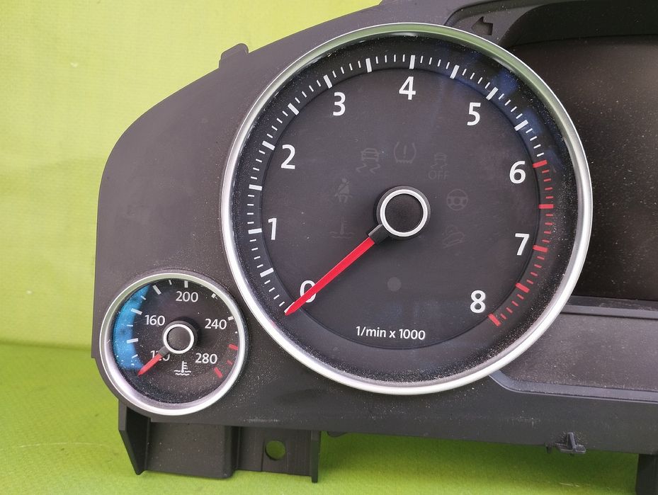 Панель приладова щиток приладів Touareg NF Туарег НФ старий Розборка