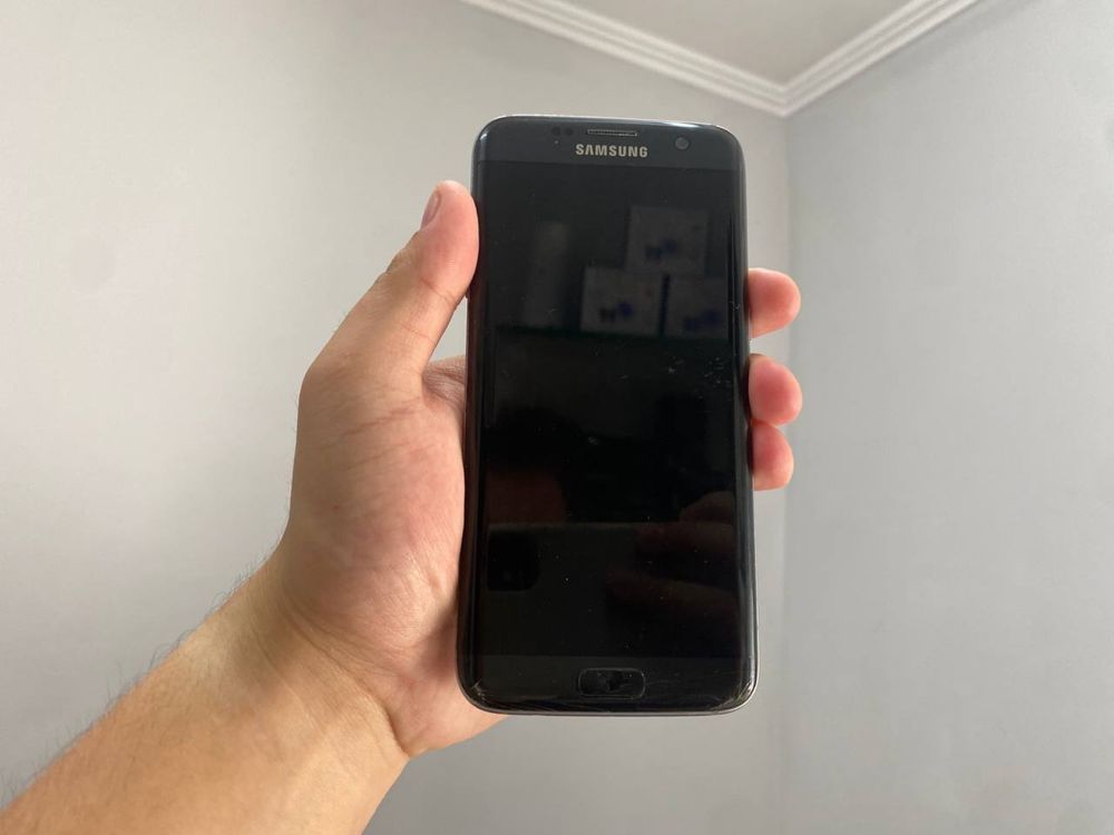 Смартфон Samsung Galaxy S7 Edge