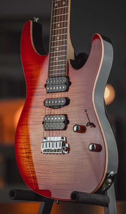 Suhr Modern Plus HSH Pau Ferro Fretboard 2019 Fireburst