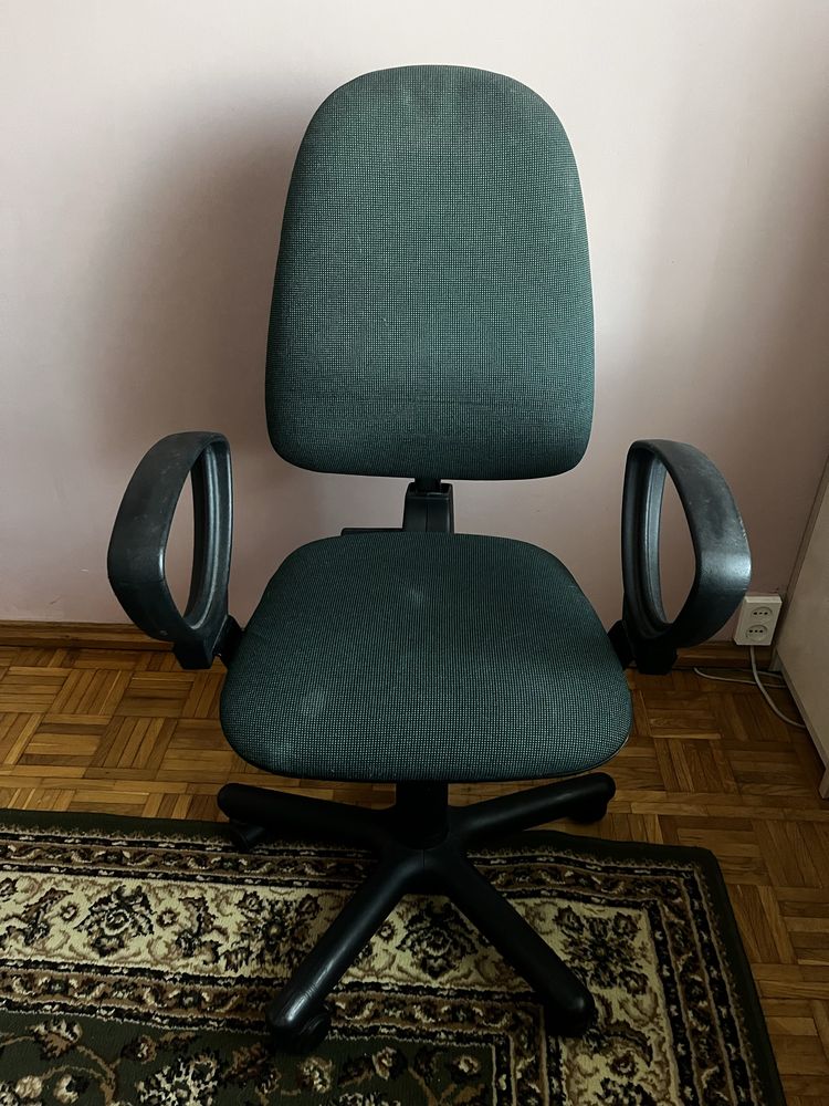Fotel obrotowy  do biurka kolor ciemy zielony