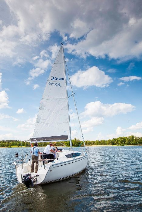 Czarter wynajem jachtu Mazury jacht Phila900 trzy kabiny