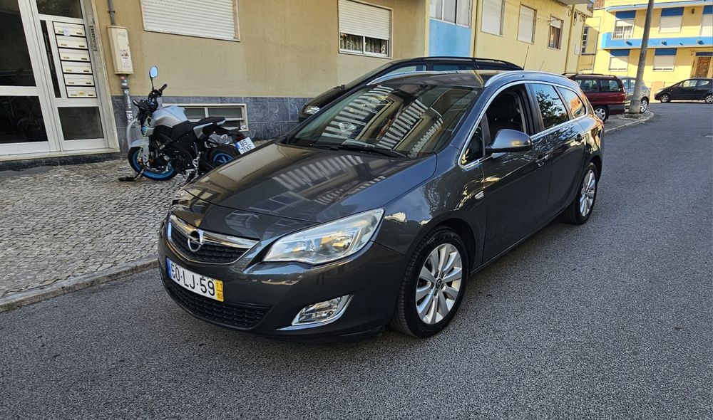 Opel Astra 1.7 CDTi 125cv ANO 2011 Tem 250.000KM