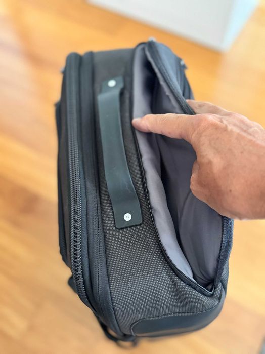 Trólei Porsche design (medida de cabine) em óptimo estado