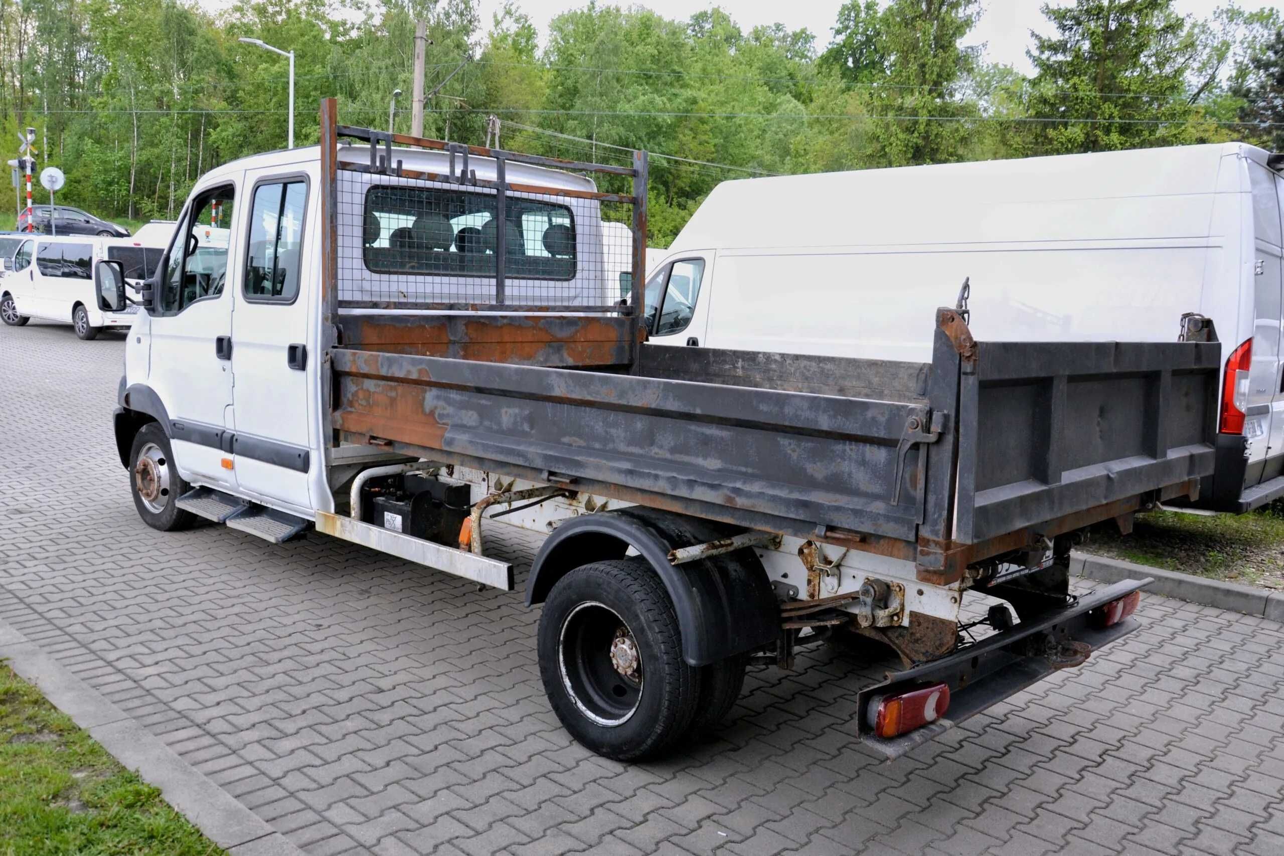Na wynajem Renault Mascott Doka/Kiper - ICD Auto Kęty