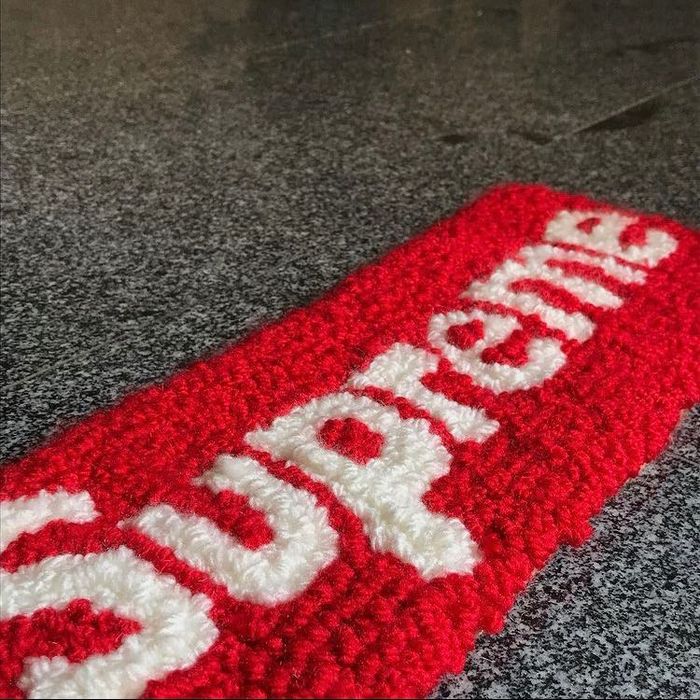 Supreme tapete personalizado