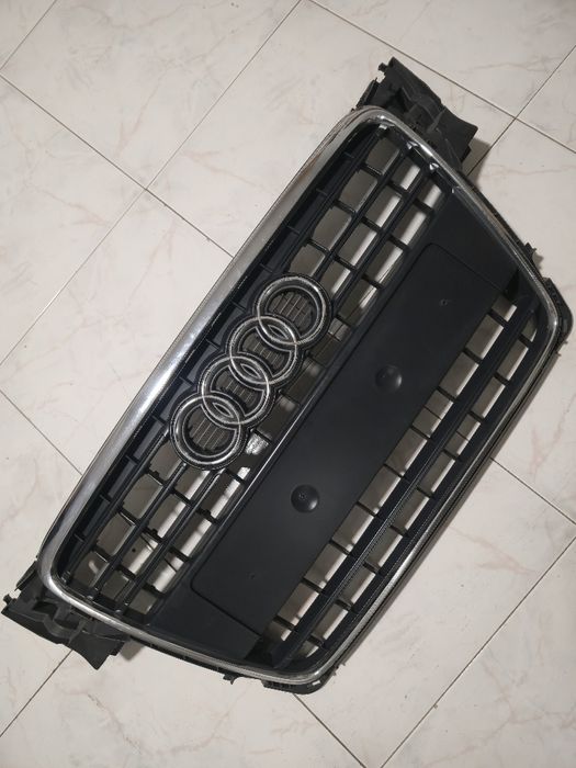 Audi A4 B8 Grelha