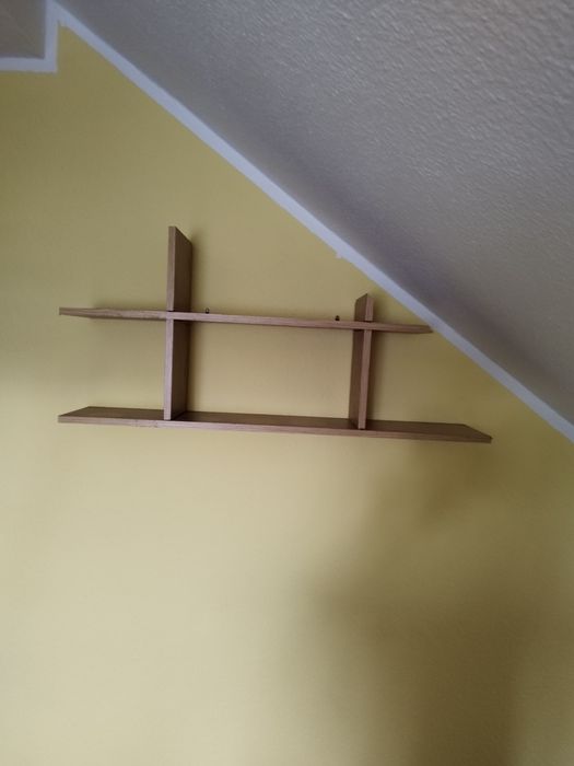Półka na ścianę pod skos