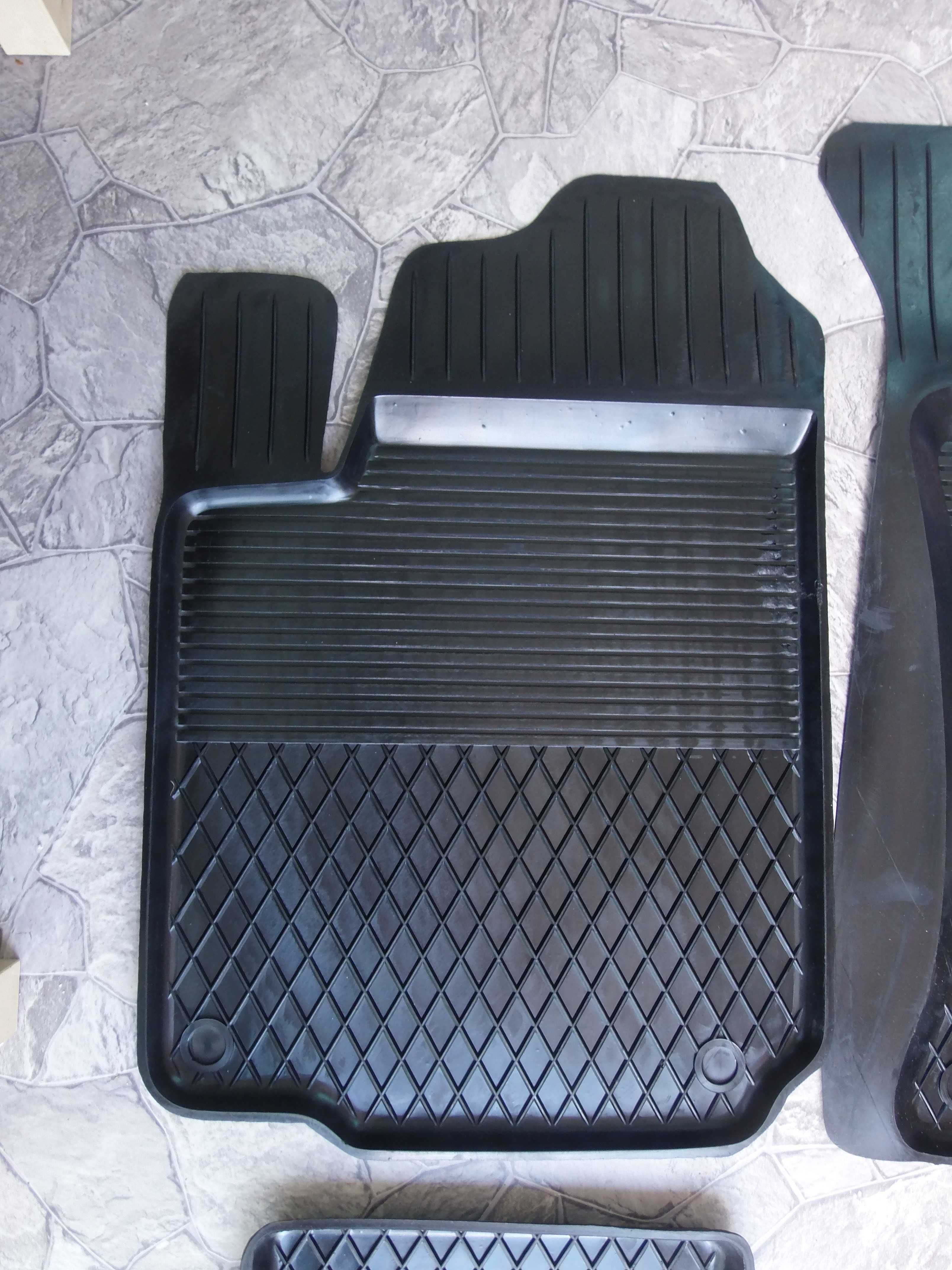 Dywaniki Gumowe FSO FIAT 125P Korytkowe DOPASOWANE