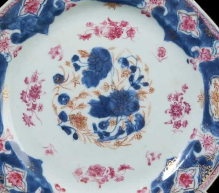 Prato porcelana da China Companhia das Índias Reinado Qianlong