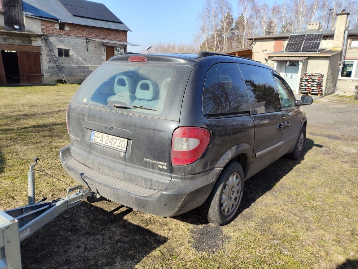 Chrysler Voyager 2,4 benzyna z przystawką namiotem na wypady weekendow