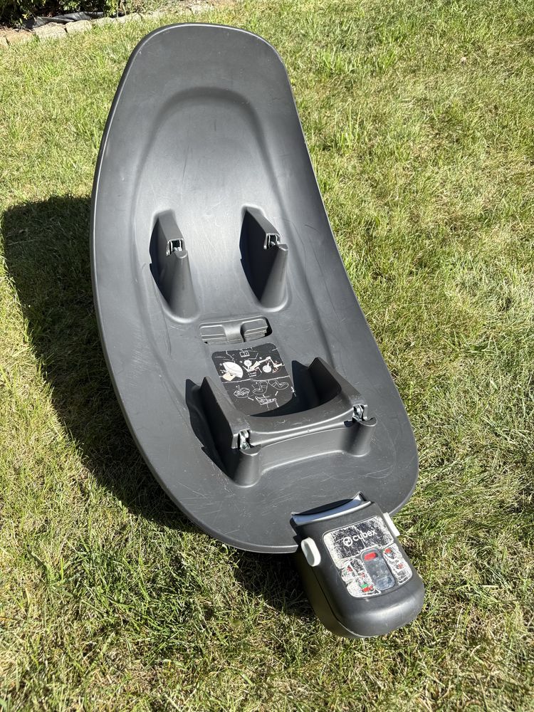 Fotelik Cybex Sirona M2 i-Size + baza M – stan dobry, po 1 dziecku