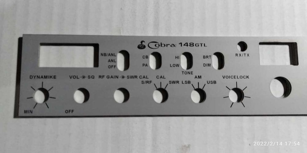 Frentes de rádio em Alumínio