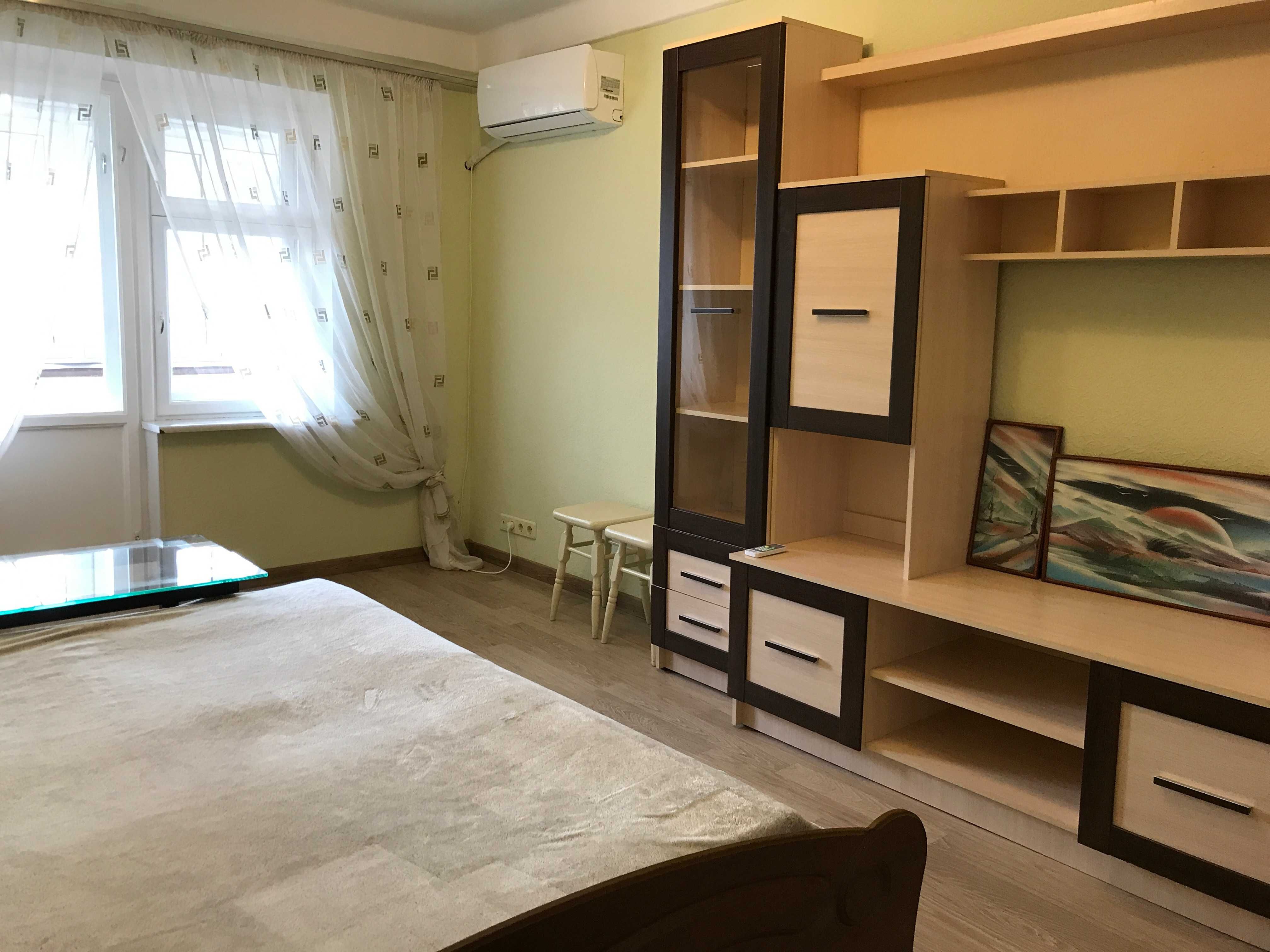 Продам 3 кімнатну квартиру, Архипенка 3, метро Оболонь, Оболонський