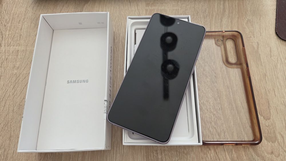 Samsung S21 FE 5G 6/128Gb, komplet