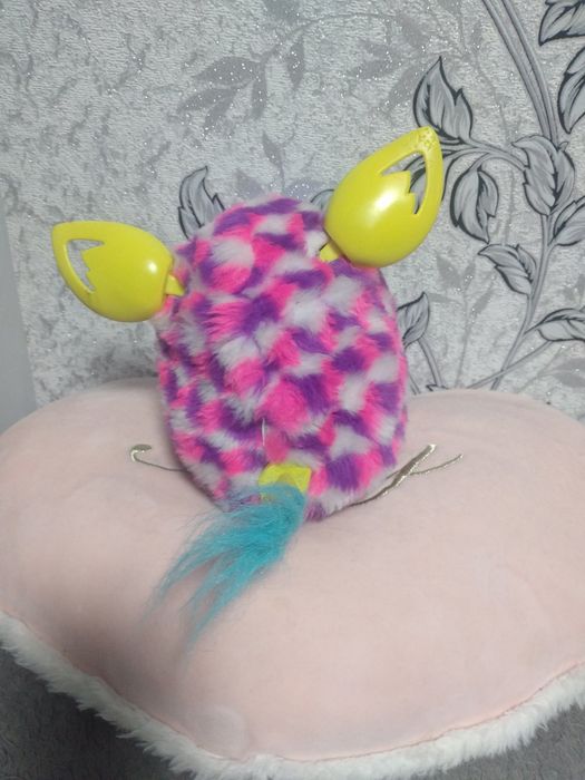 Продам интерактивную игрушку.