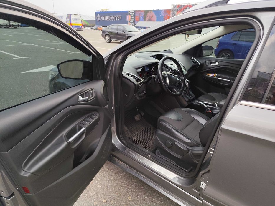 Продаж Ford Kuga 2014