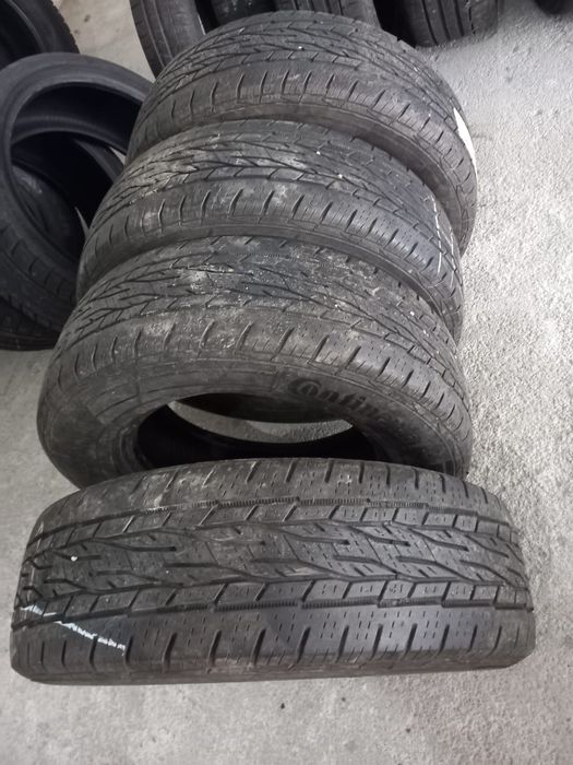 2 Pneus 205/70R15 Continental 4x4