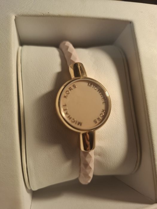 Фітнес браслет Michael Cors новий