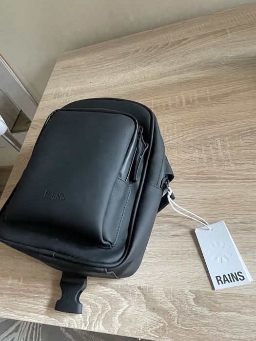 Vendo Mala da Rains Nova com etiqueta