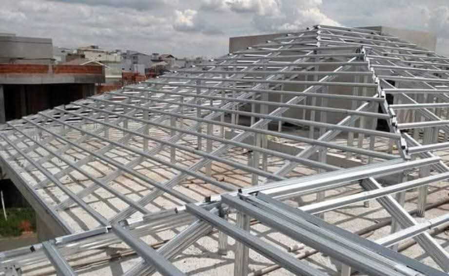 TELHADOS E REMODELAÇÕES