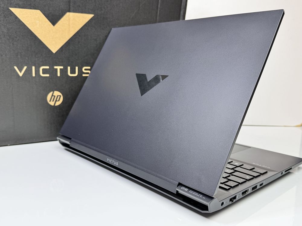 HP Victus 16-e0033nl і7 R5-5600H 16 ГБ 512 ГБ GeForce RTX 3050 4 ГБ