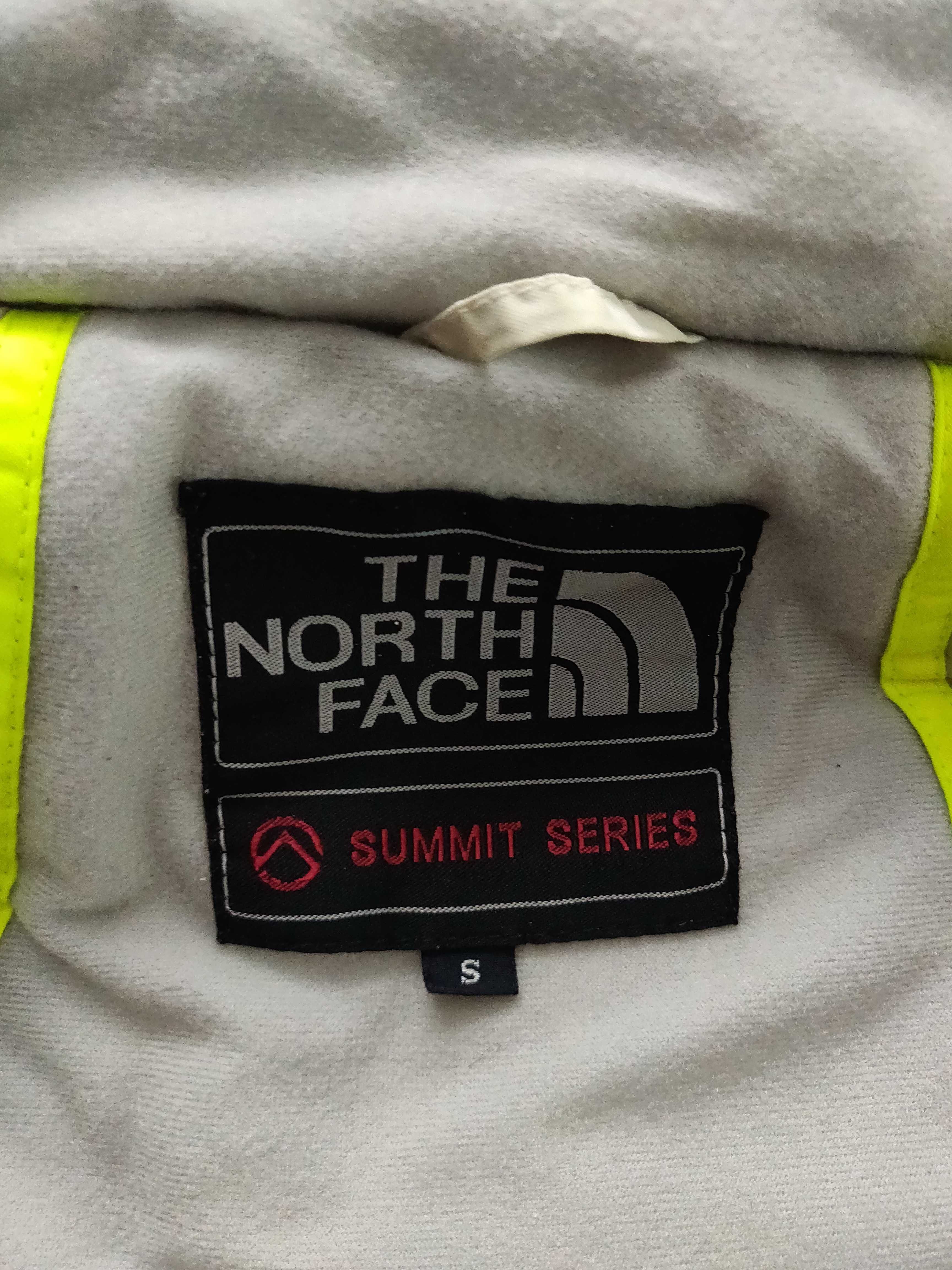 Лыжная женская куртка The North Face summit  series Gore_Tex S (46-48)