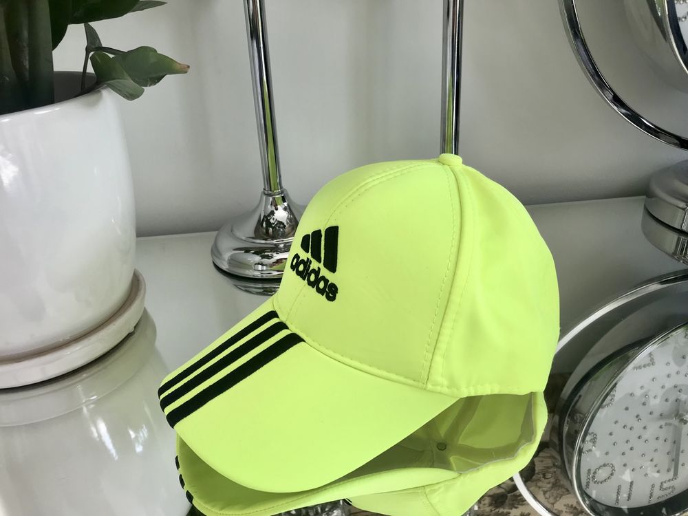 Adidas neonowa czapka z daszkiem NOWA