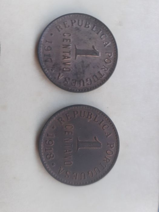 Lote de moedas antigas portuguesas