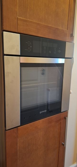 Piekarnik do zabudowy Gorenje. Nowoczesny i funkcjonalny. Super stan.