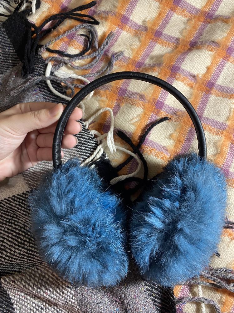 Теплі зимові хутряні навушники блакитні