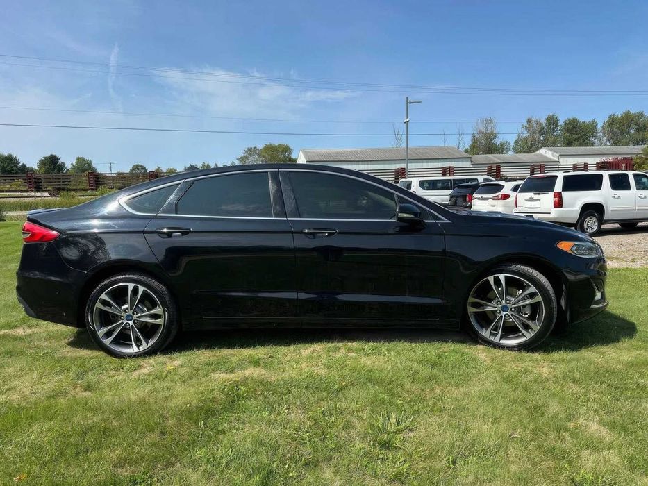 Ford Fusion Titanium      2020