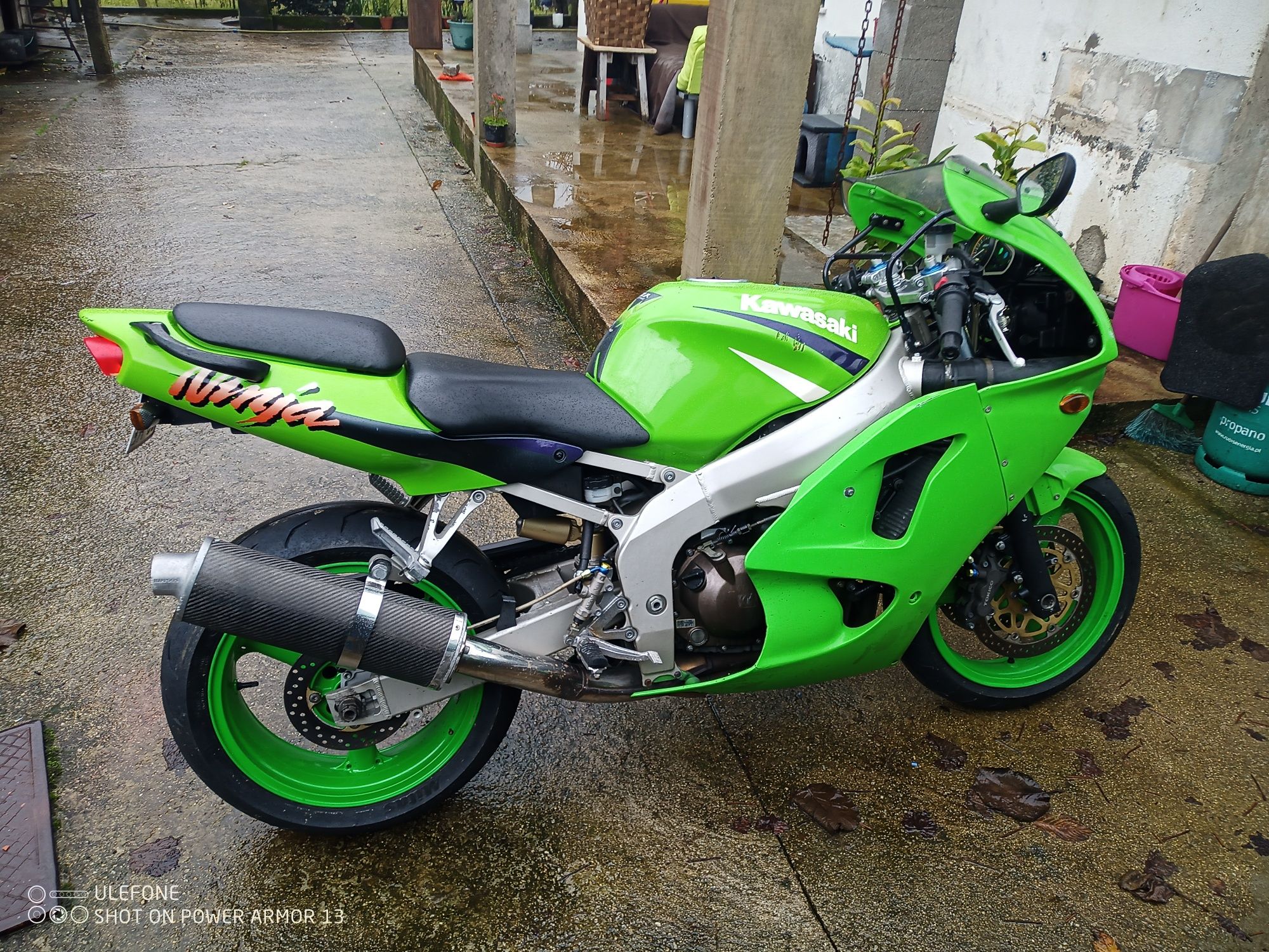 Kawasaki Ninja zx6r