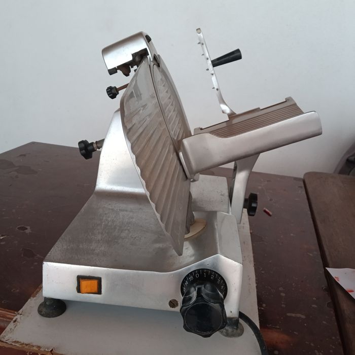 Máquina cortadora de Fiambre.
