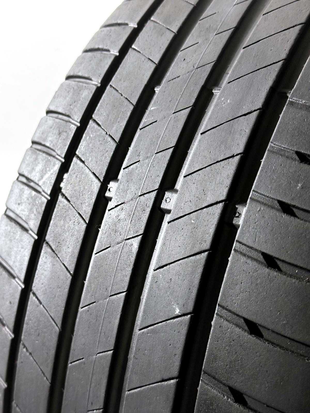 Pneus Bridgestone Turanza T005 - 245/40/19 - Muito Bons