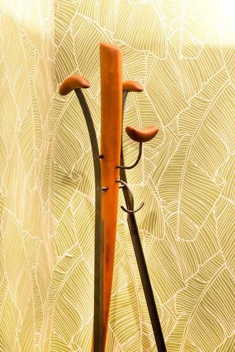 Cabide em Madeira e Aço