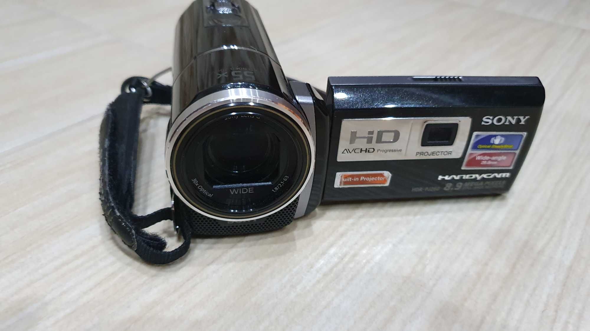 Kamera SONY HDR-PJ260VE z dyskiem wewnętrznym i wbudowanym projektorem