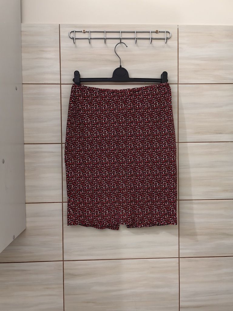 Czerwona dzianinowa spódnica spódniczka Tatuum 36