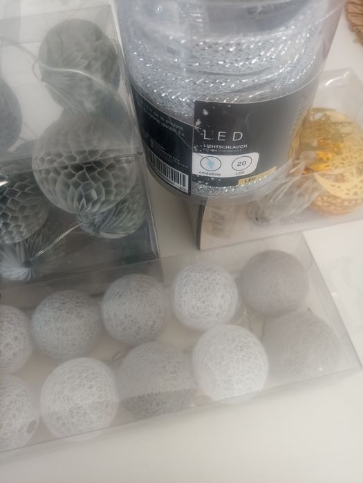 Zestaw lampek LED na baterie