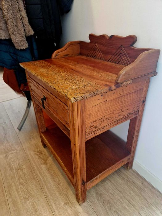 Aparador móvel de apoio em madeira de mesquite antiga mexicana