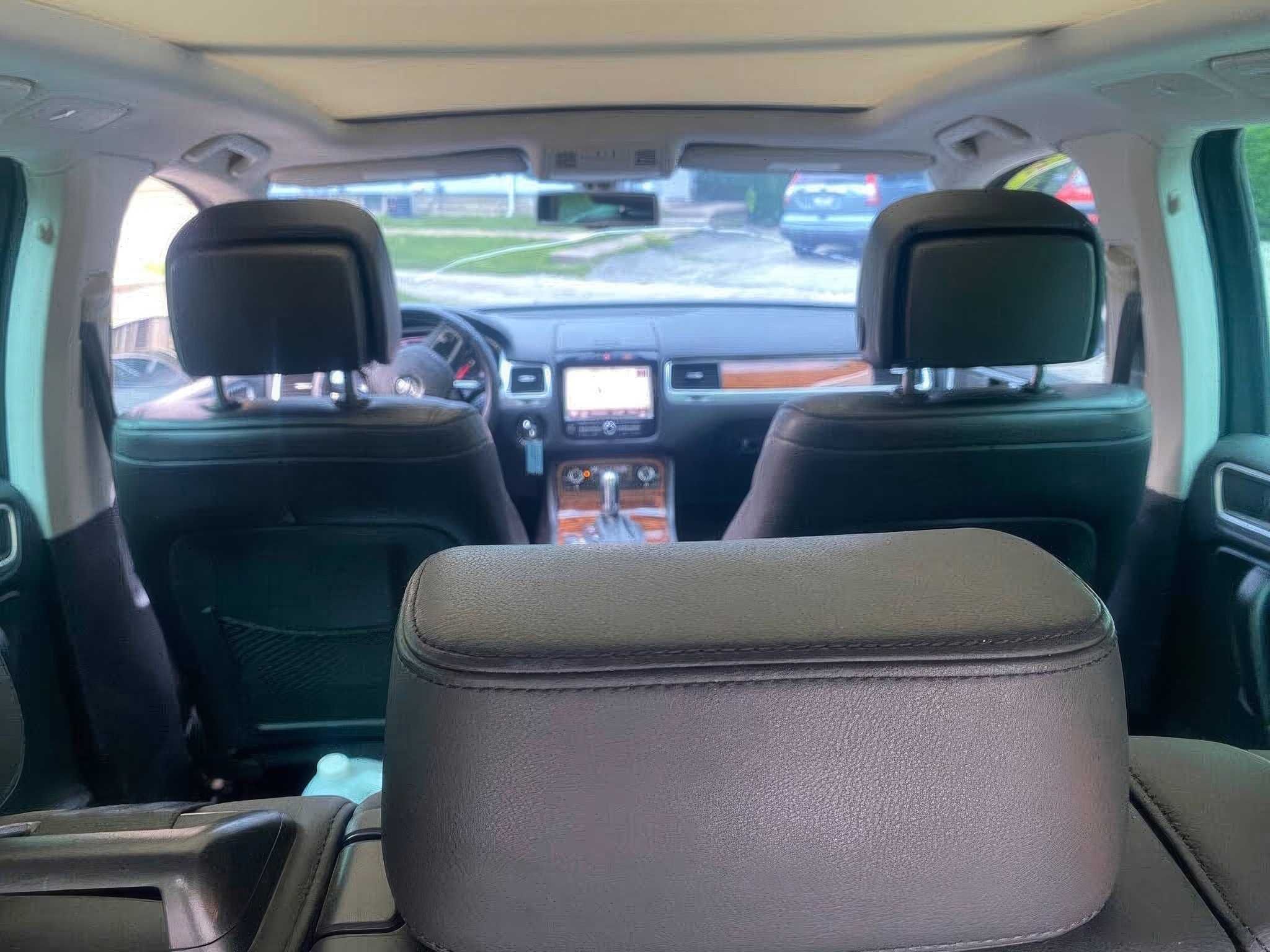 2012 Volkswagen Touareg V6