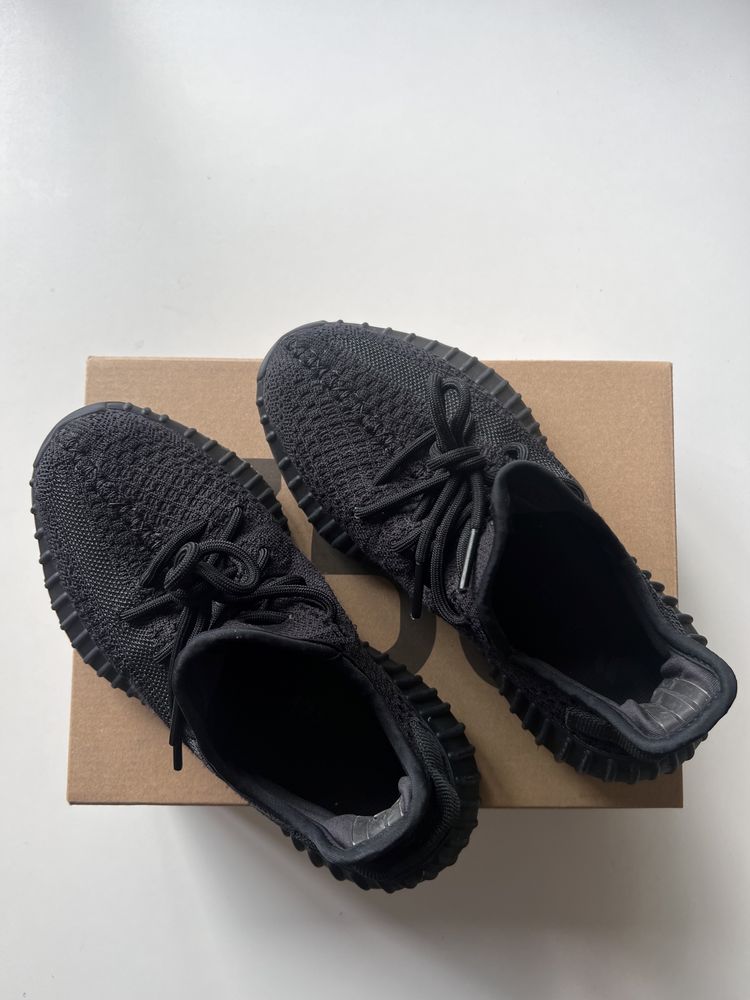 ADIDAS Yeezy boost 350 „Onyx”