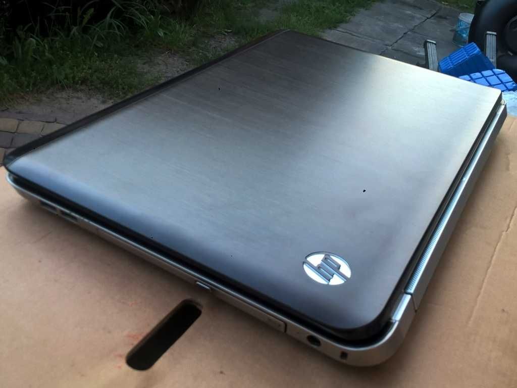 LAPTOP 17,3HD+ INTEL-i7 8x2G 4G 730G ATI-HD4600~2,6G HDMI 4USB Sub DVD