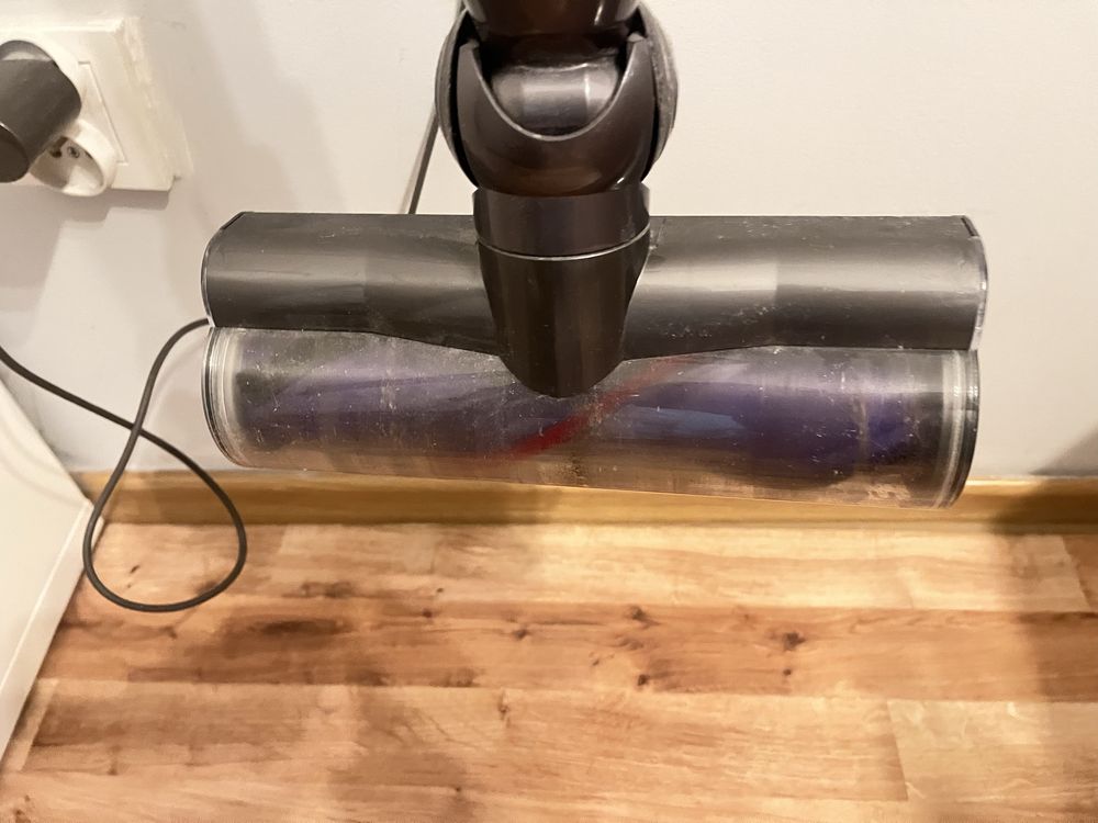 Dyson V10 odkurzacz i dodatkowe akcesoria