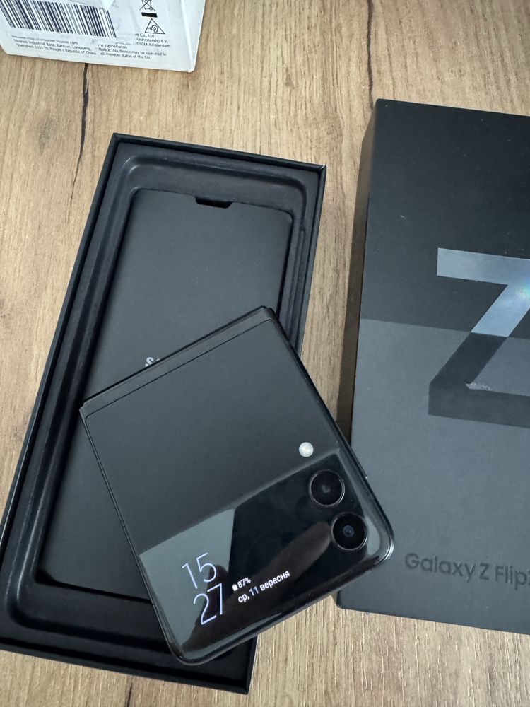 Samsung Galaxy Z Flip 3.