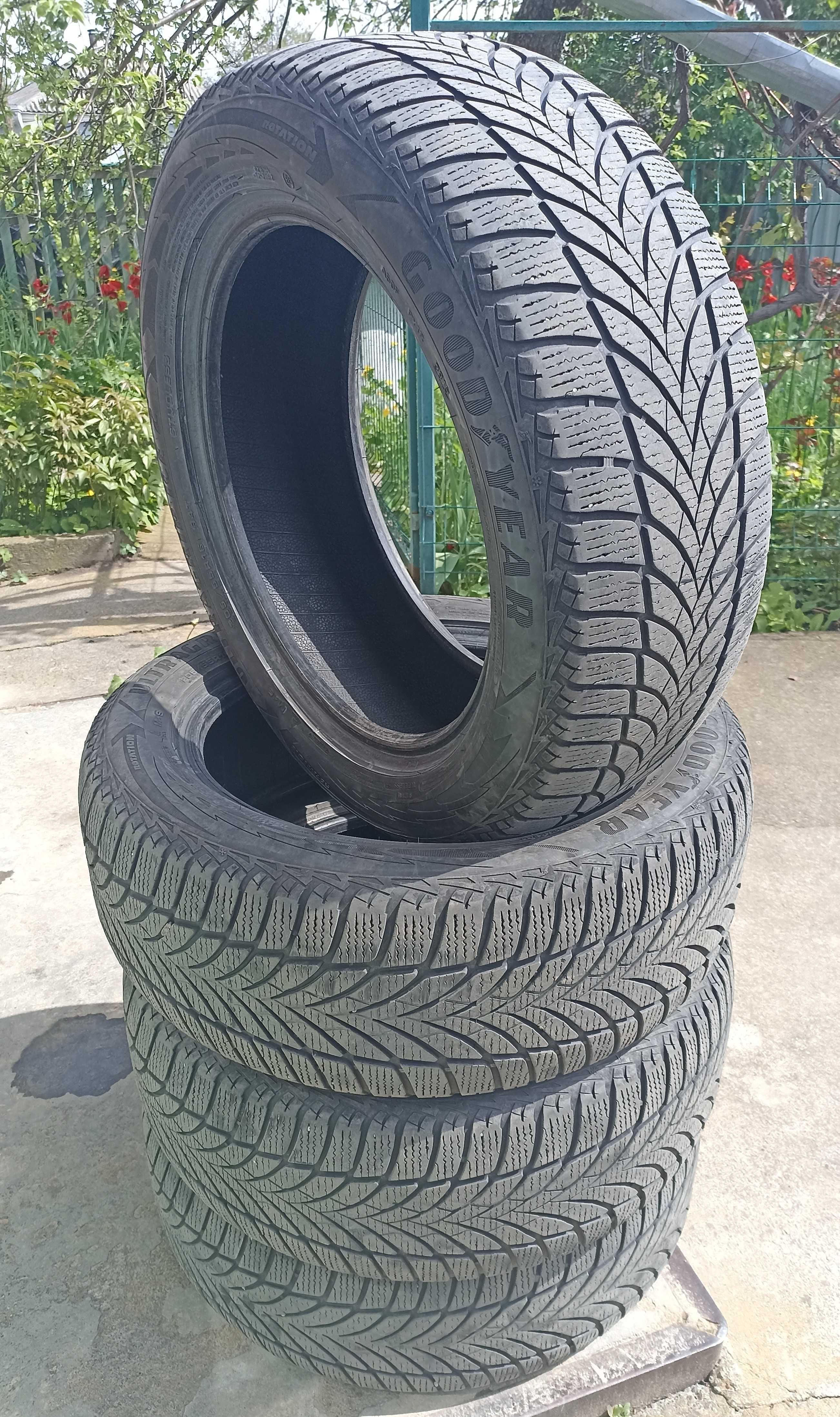 Зимова гума Goodyear UltraGrip Ice 2 205/55 R16