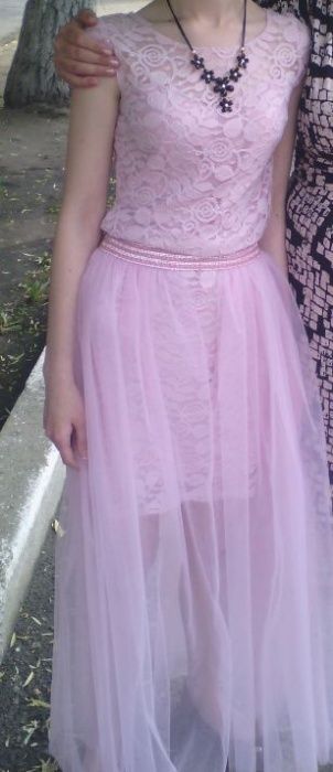 Продам нарядное платье