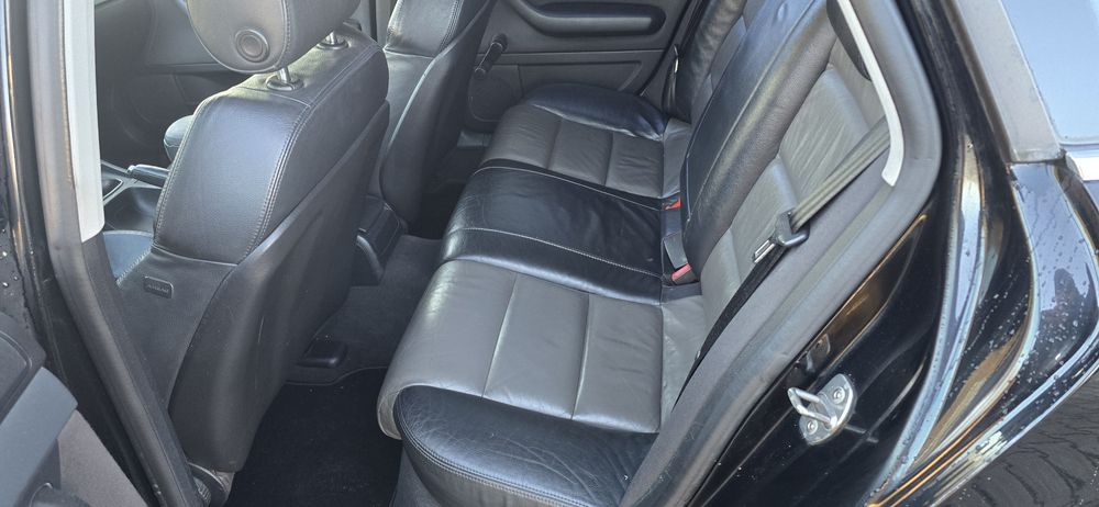 Audi A4b7 2.0 v8 2005 rok S line 6 biegow 170ps Xenon Zapraszam