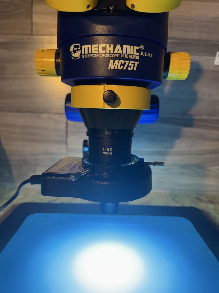 MINIONEK Mikroskop mechanic mc75t na szerokiej podstawie