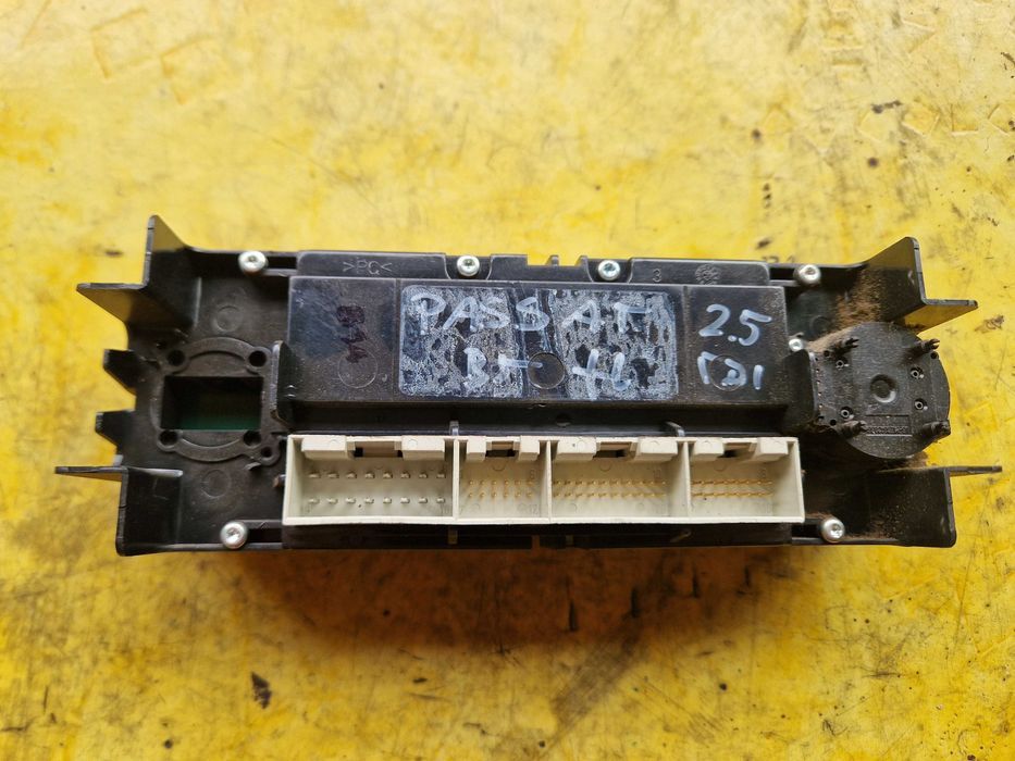 Panel Klimatyzacji Vw Passat B5 FL 2.5 TDI