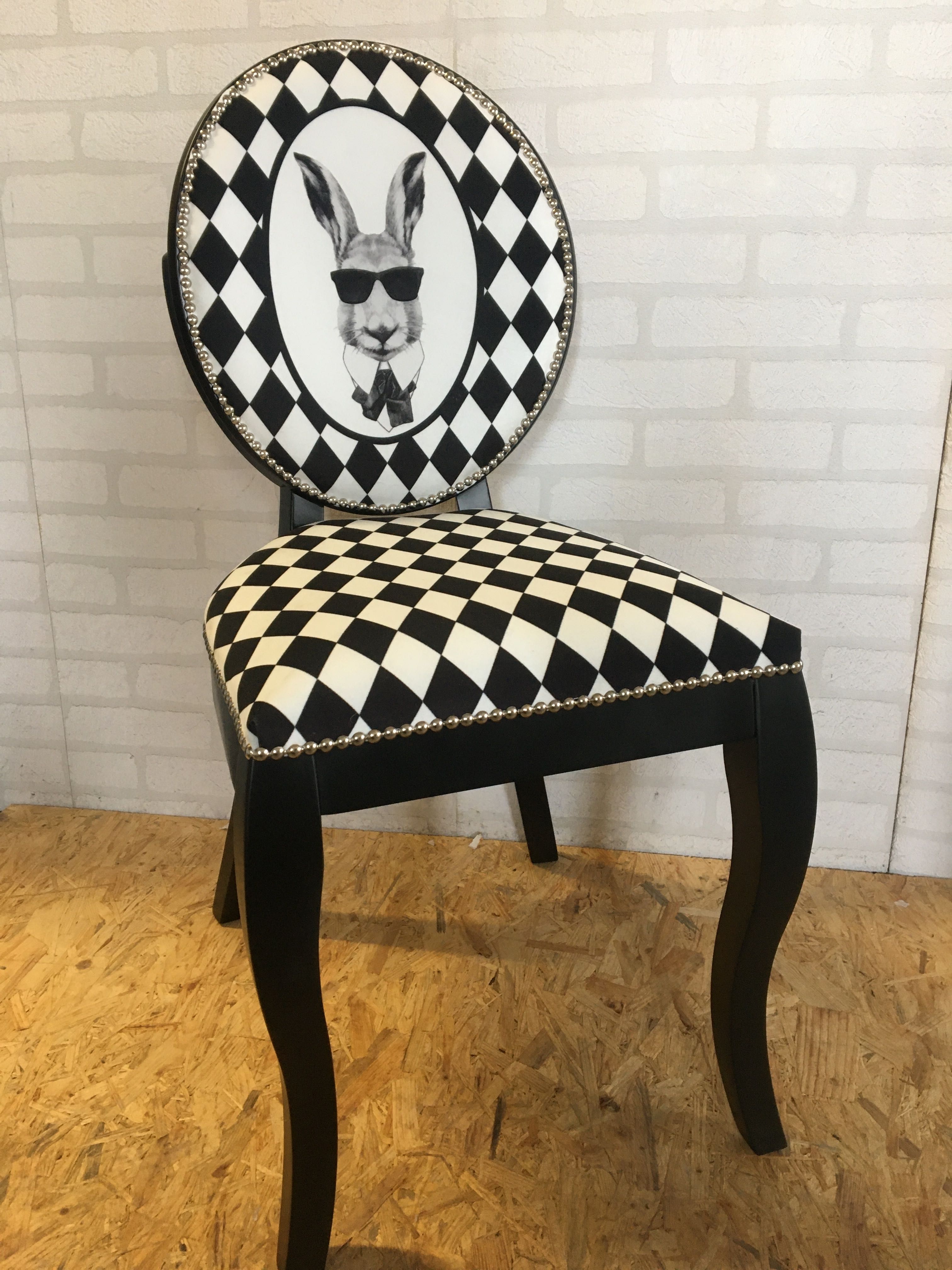 Krzesło królik czarne